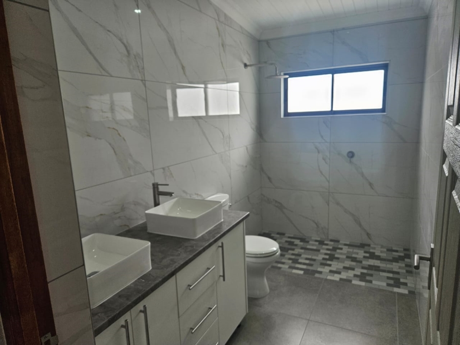 3 Bedroom Property for Sale in Laaiplek Western Cape